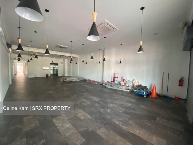 Zero takeover fee | Next to Mac and gym | 3P 100A  (D27), Shop House #582801511
